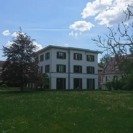 Apartment Exklusive In Theaternaehe
