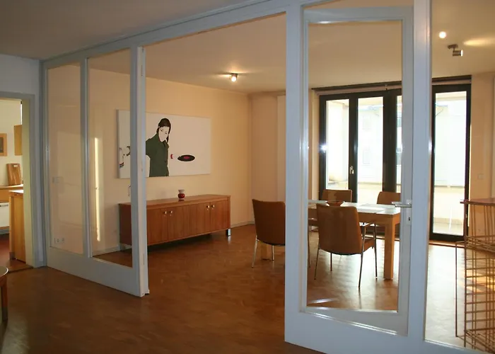 Exklusive In Theaternähe *